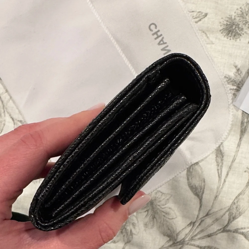 CC style black and gold wallet - Picture 5 of 7